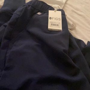 Men’s figs medium jogger pants